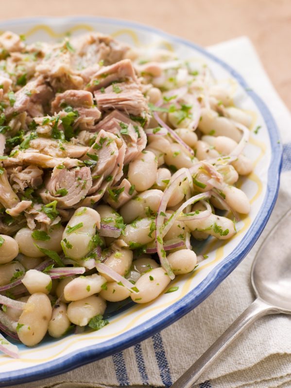 Insalata di tonno, fagioli e cipolla